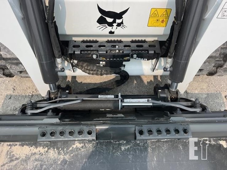 2024-bobcat-t595-image-9