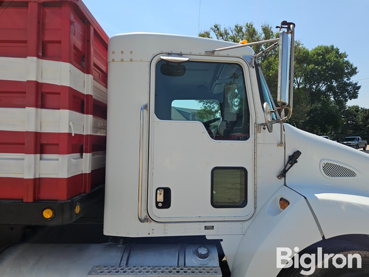 2004-kenworth-t300-image-16
