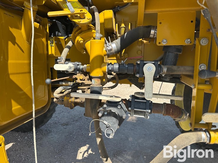 ag-chem-rogator-854-image-13