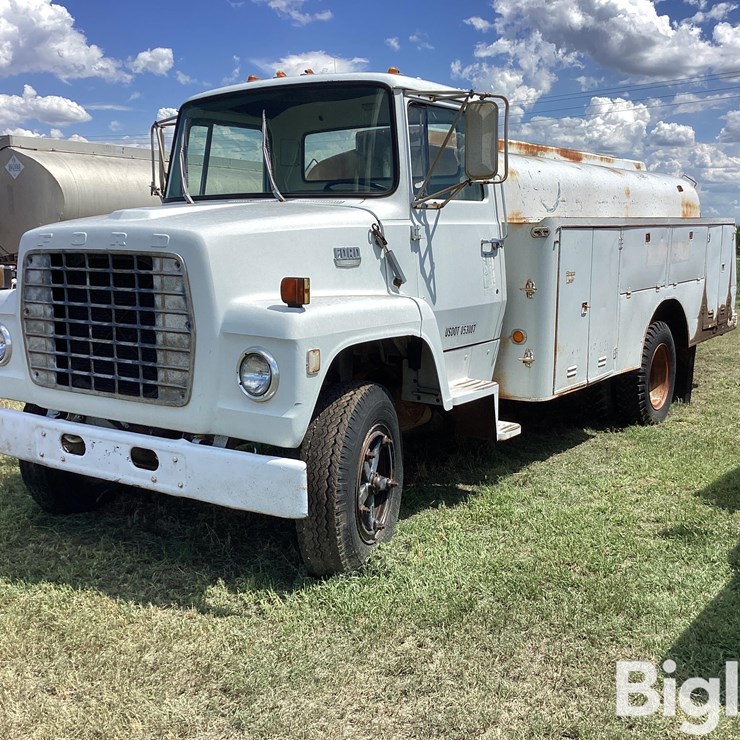 1974 FORD LN800