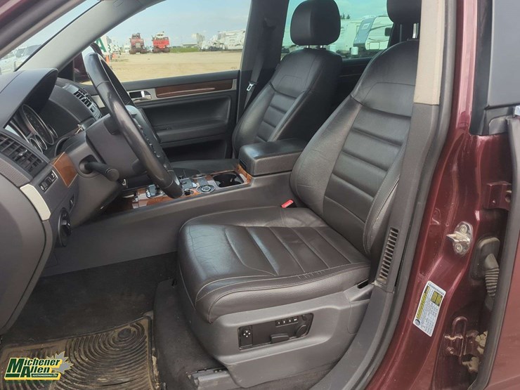 2008-volkswagen-touareg-image-10