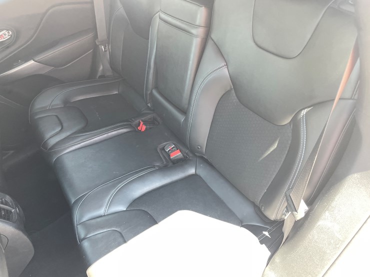 2019-jeep-cherokee-image-51