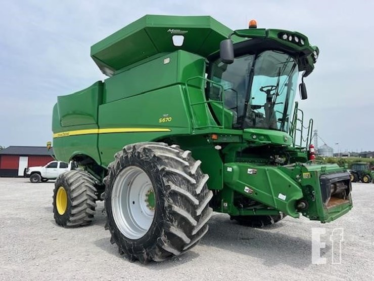 2014-john-deere-s670-image-10