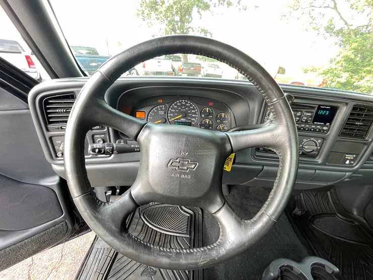 2002-chevrolet-silverado-1500-z71-image-55