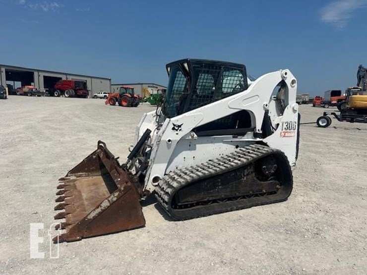 2007-bobcat-t300-image-1