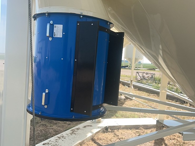 concept-7500-bushel-hopper-bin,-fully-equipped-with-agi-grainguard-10-hp-bin-fan-with-three-phase-electric-motor-image-38