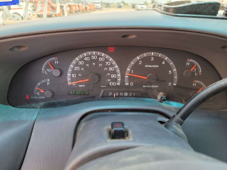 2003-ford-f150-lariat-image-12