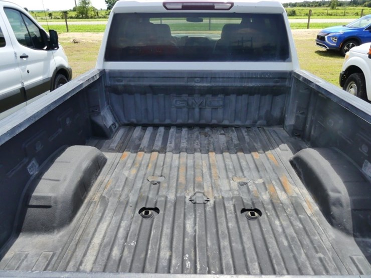 2020-gmc-2500-image-5