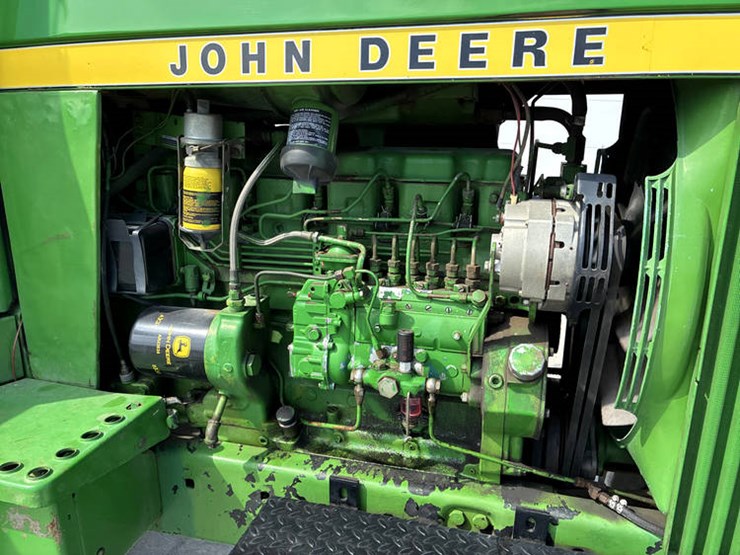 1987-john-deere-4630-image-33