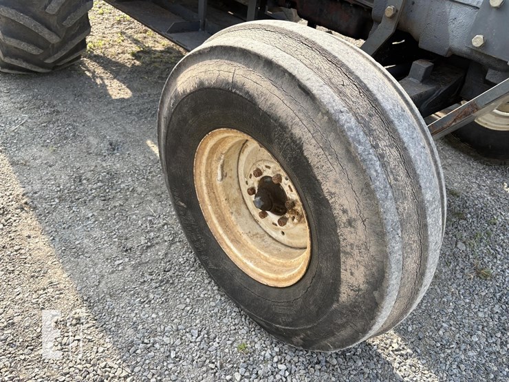 new-holland-7610s-image-7