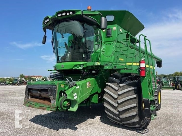 2014-john-deere-s680-image-11