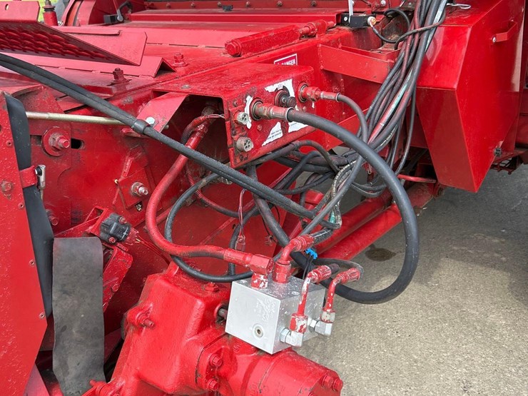 case-ih-2388-image-15