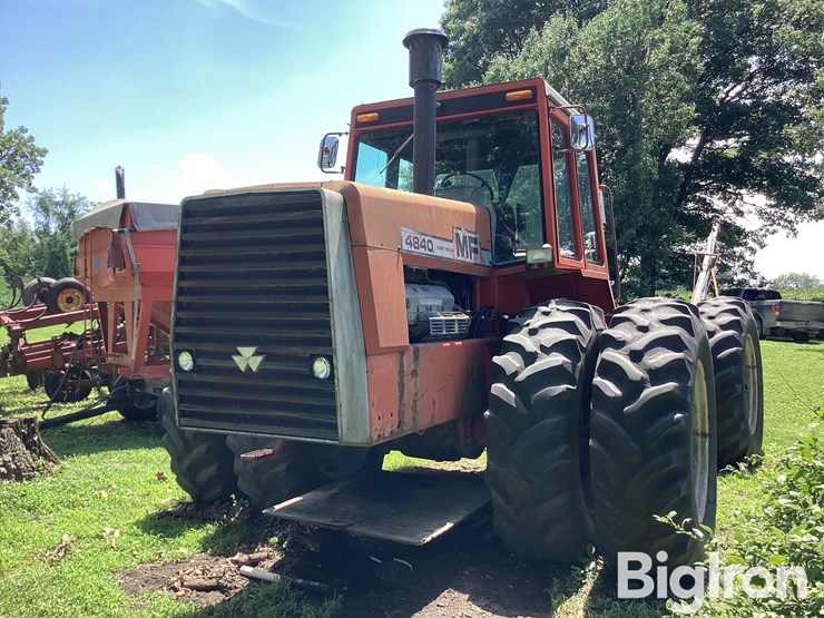 1982-massey-ferguson-4840-image-1