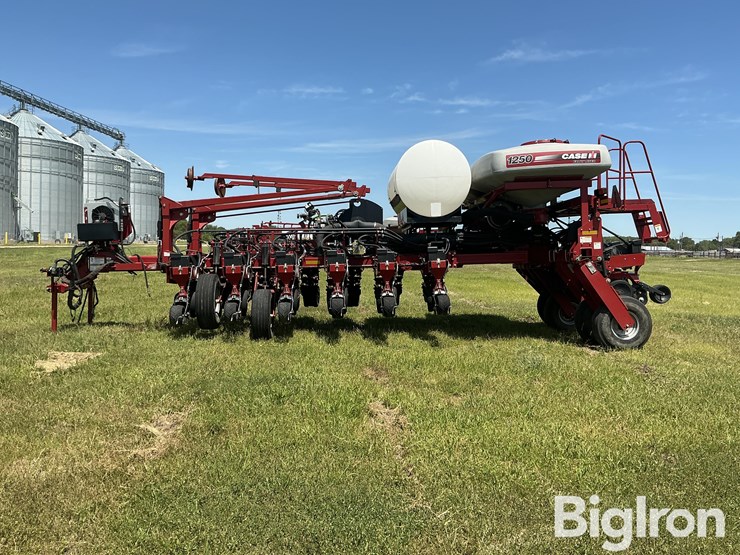 2013-case-ih-1250-image-8