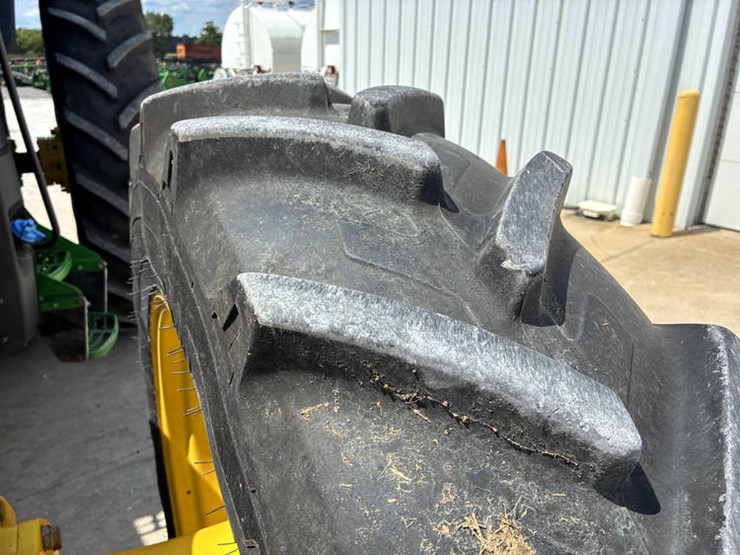 2018-john-deere-8400r-image-49