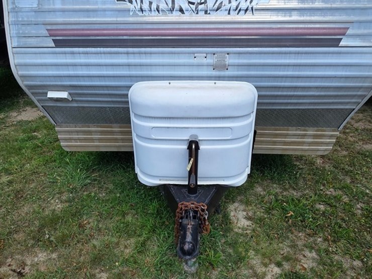 2003-fleetwood-2-axle-camper-(title)-image-23