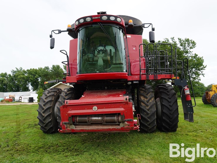 2010-case-ih-7120-image-2