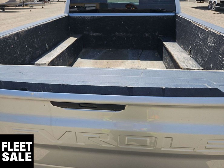 2019-chevrolet-silverado-1500-image-26
