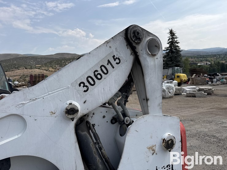 2019-bobcat-t740-image-10