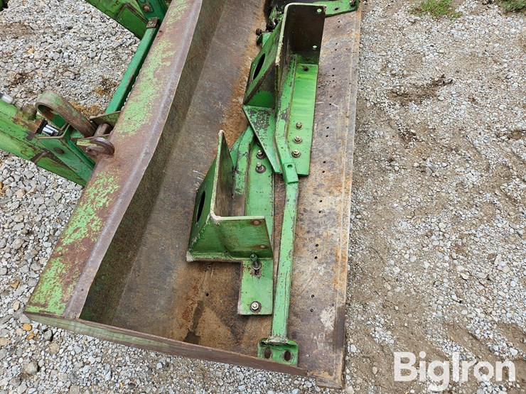 john-deere-148-image-13