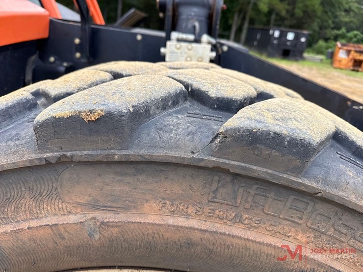 2018-jlg-1255-image-15