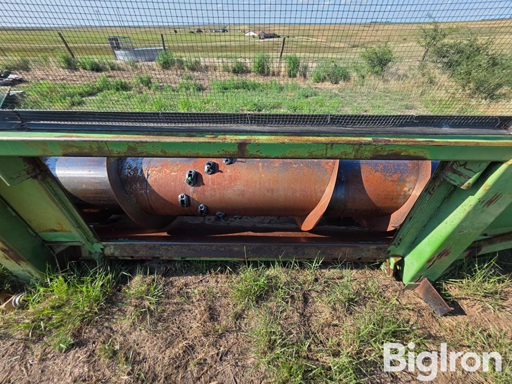 john-deere-853-image-11