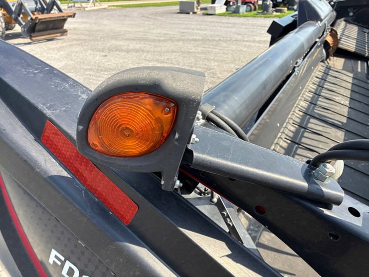 2021-mac-don-fd135-image-9
