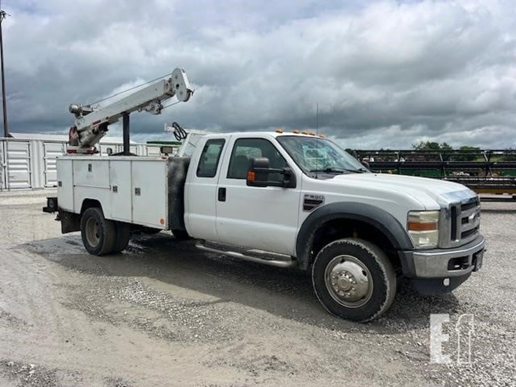 2008-ford-f550-image-8