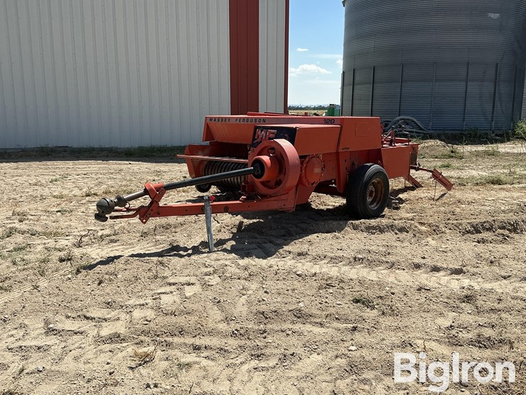 massey-ferguson-128-image-1