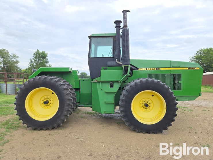 1990-john-deere-8560-image-4
