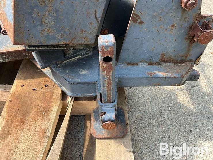 john-deere-246-image-17