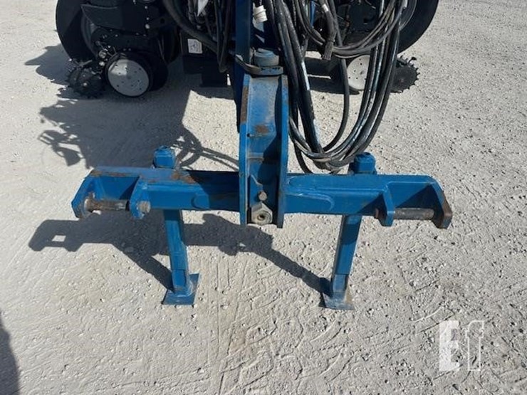 2014-kinze-4900-image-9