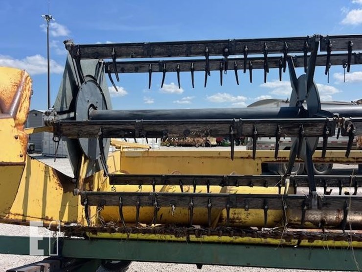 new-holland-tr85-image-84