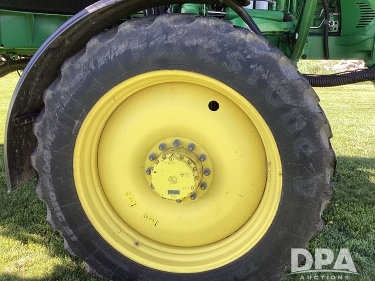 2020-john-deere-r4038-image-15