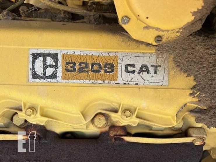 new-holland-tr85-image-40