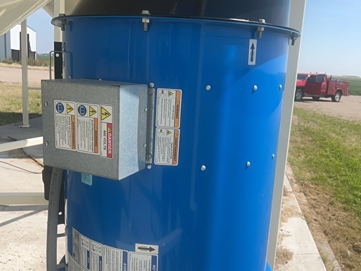 concept-7,500-bu.-hopper-bin,-equipped-with-bin-fan-with-3-phase-agi-grainguard-10-hp-electric-motor.-image-24