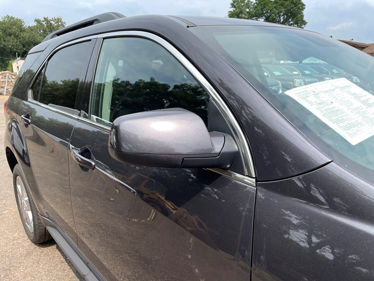 2016-chevrolet-equinox-lt-image-34