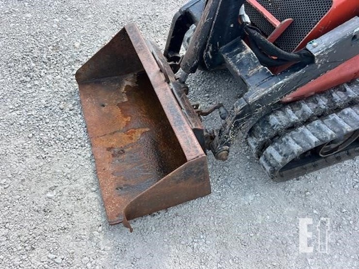 2019-ditch-witch-sk800-image-18
