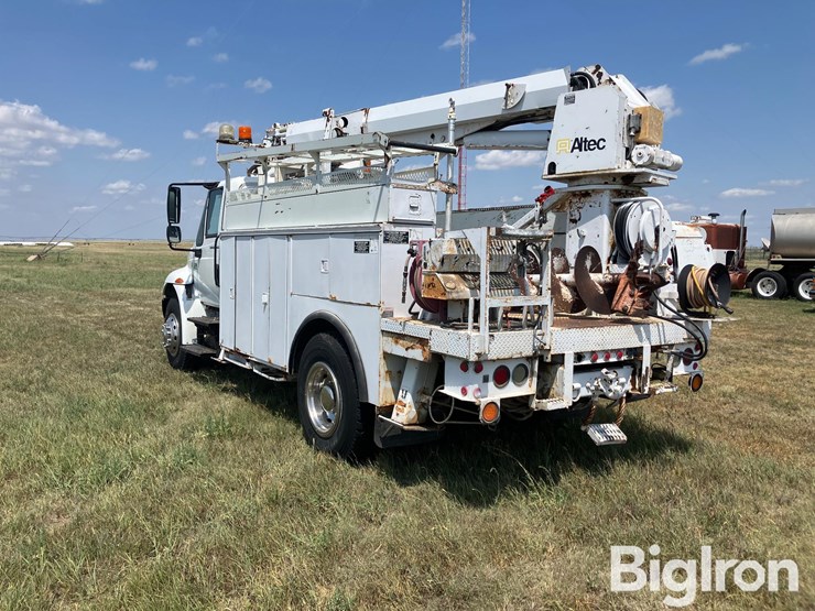 2003-international-durastar-4300-image-7