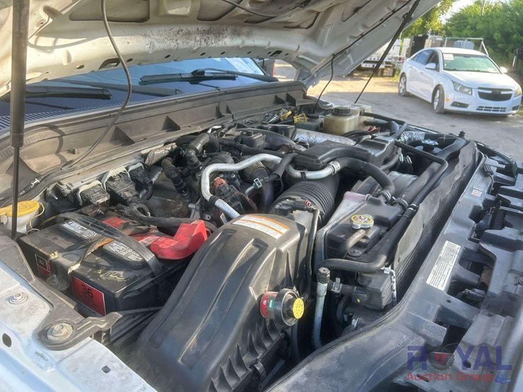 2016-ford-f550-image-8