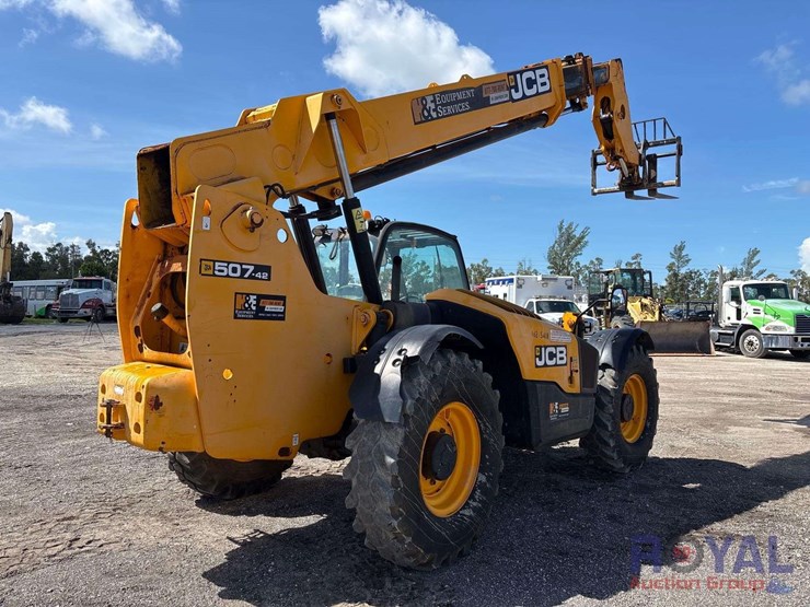 jcb-507-42-image-3