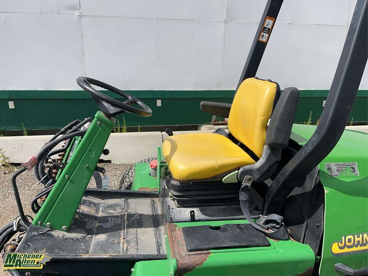 john-deere-3215b-image-5
