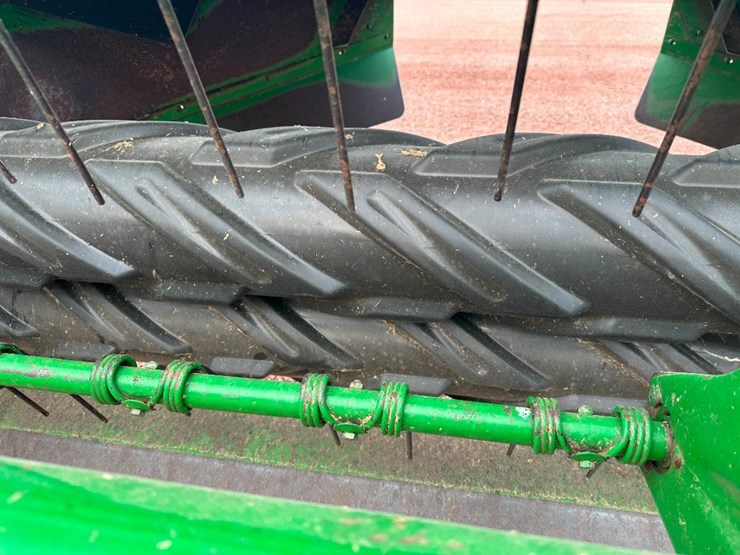 john-deere-820-image-17