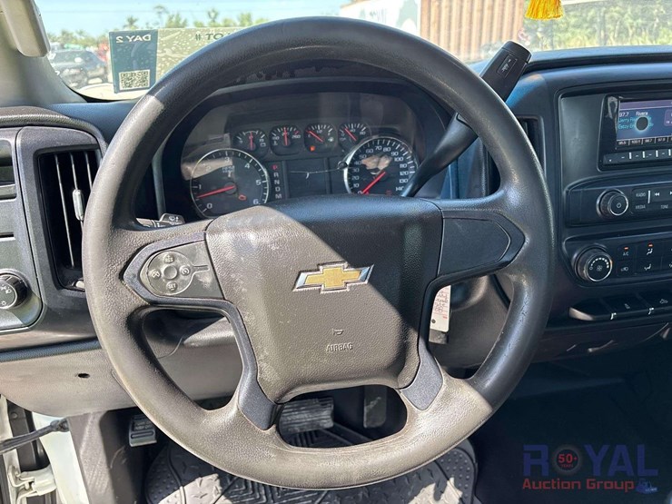 2015-chevrolet-silverado-2500-image-12