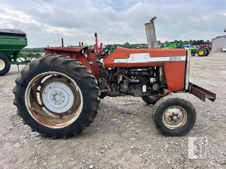 massey-ferguson-255-image-7