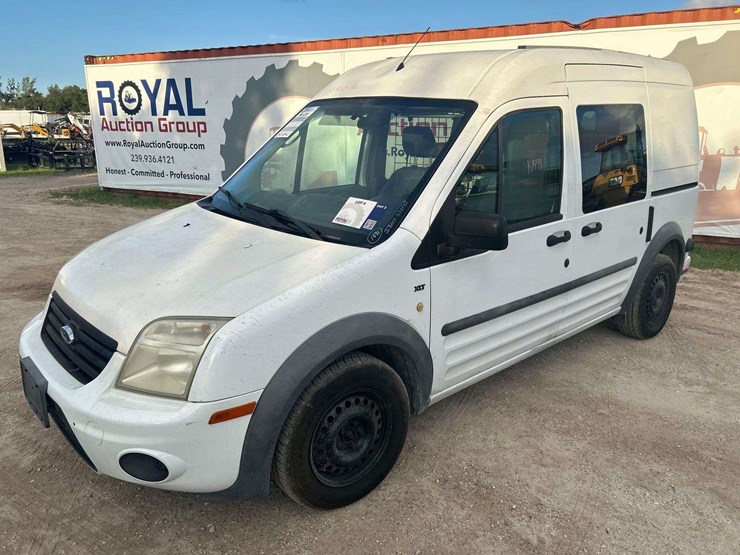 2011-ford-transit-connect-image-1