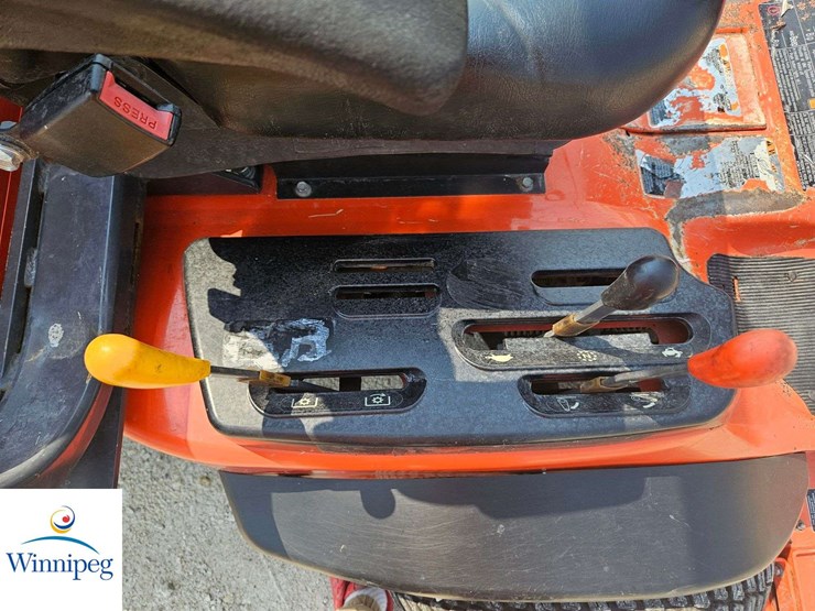 2016-kubota-f3990-image-13