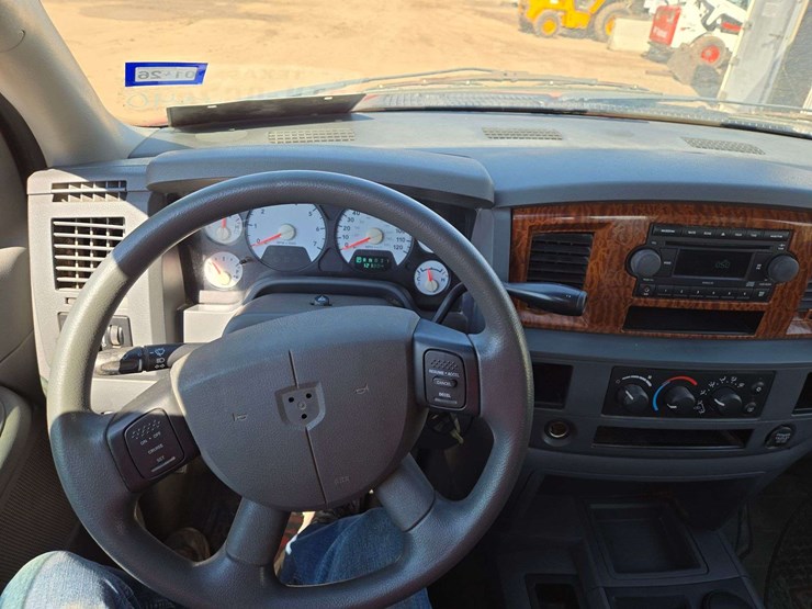 2006-dodge-ram-1500-image-13
