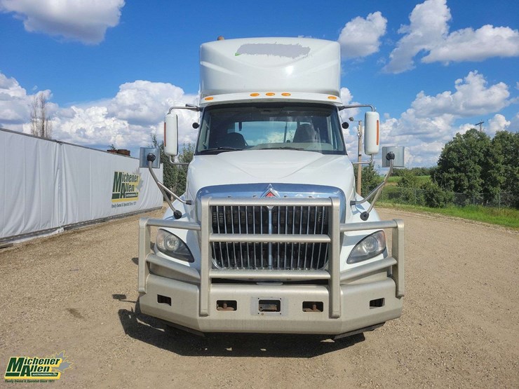 2017-international-prostar-image-17