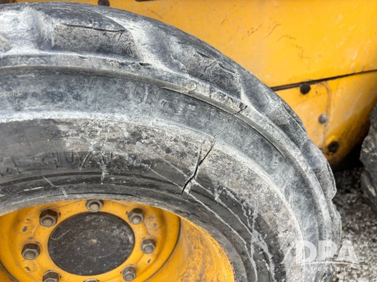 john-deere-250-image-29